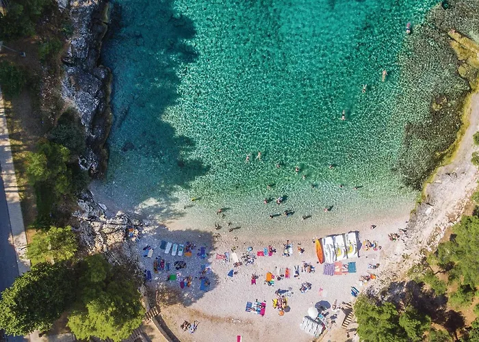 Valtura Xlvii Vikendica Liznjan