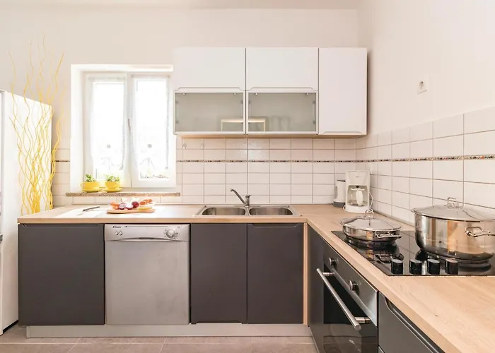 Vikendica Valtura Xlvii *