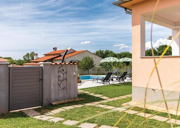 Vikendica Valtura Xlvii *